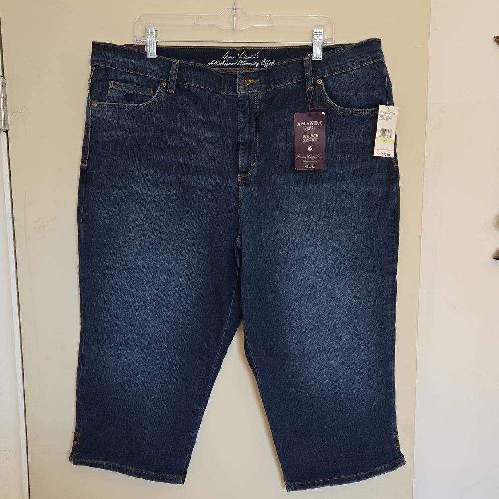 Gloria Vanderbilt Capri Size 18W NWT